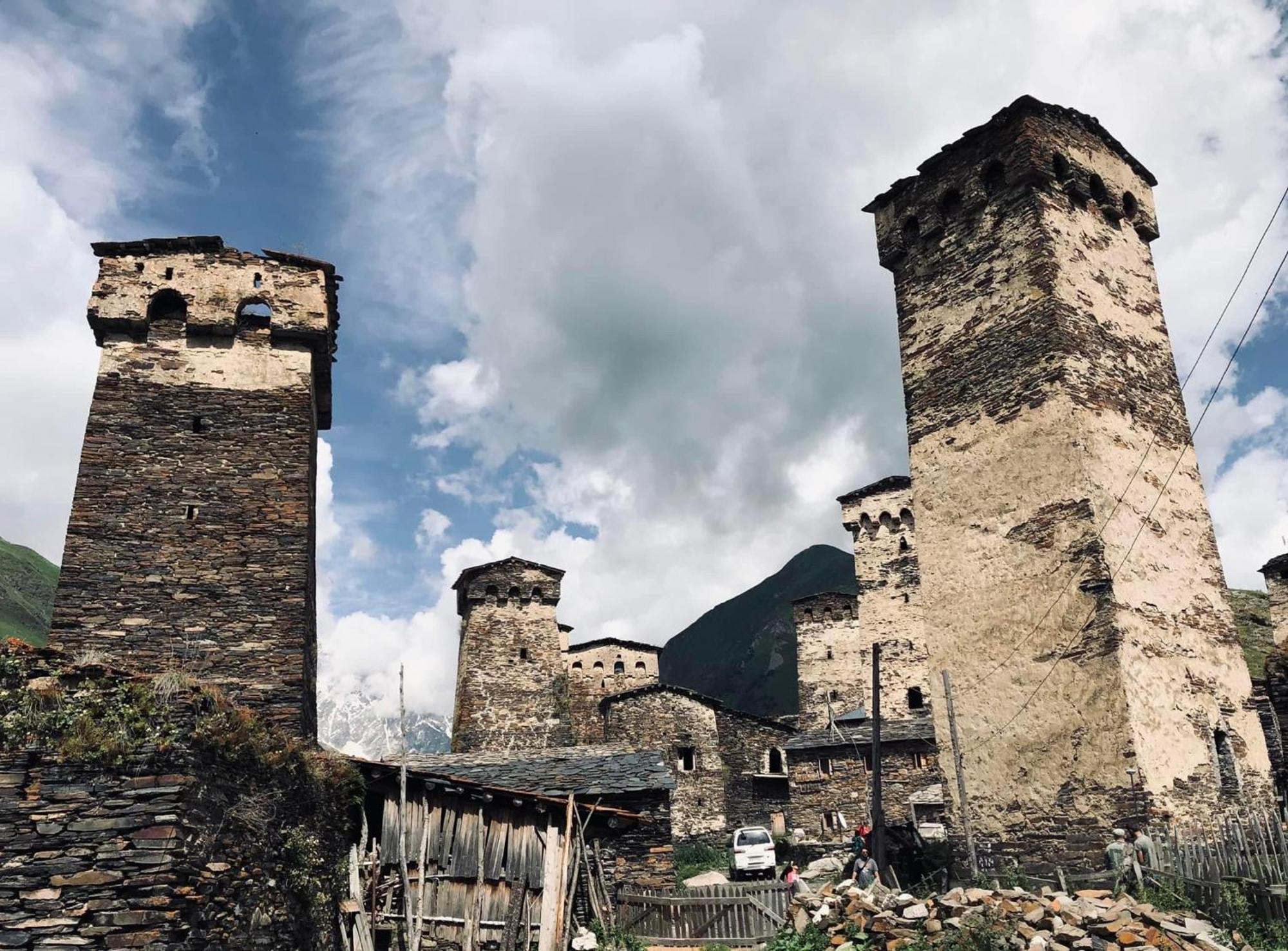 Old House Hotel Ushguli ภายนอก รูปภาพ