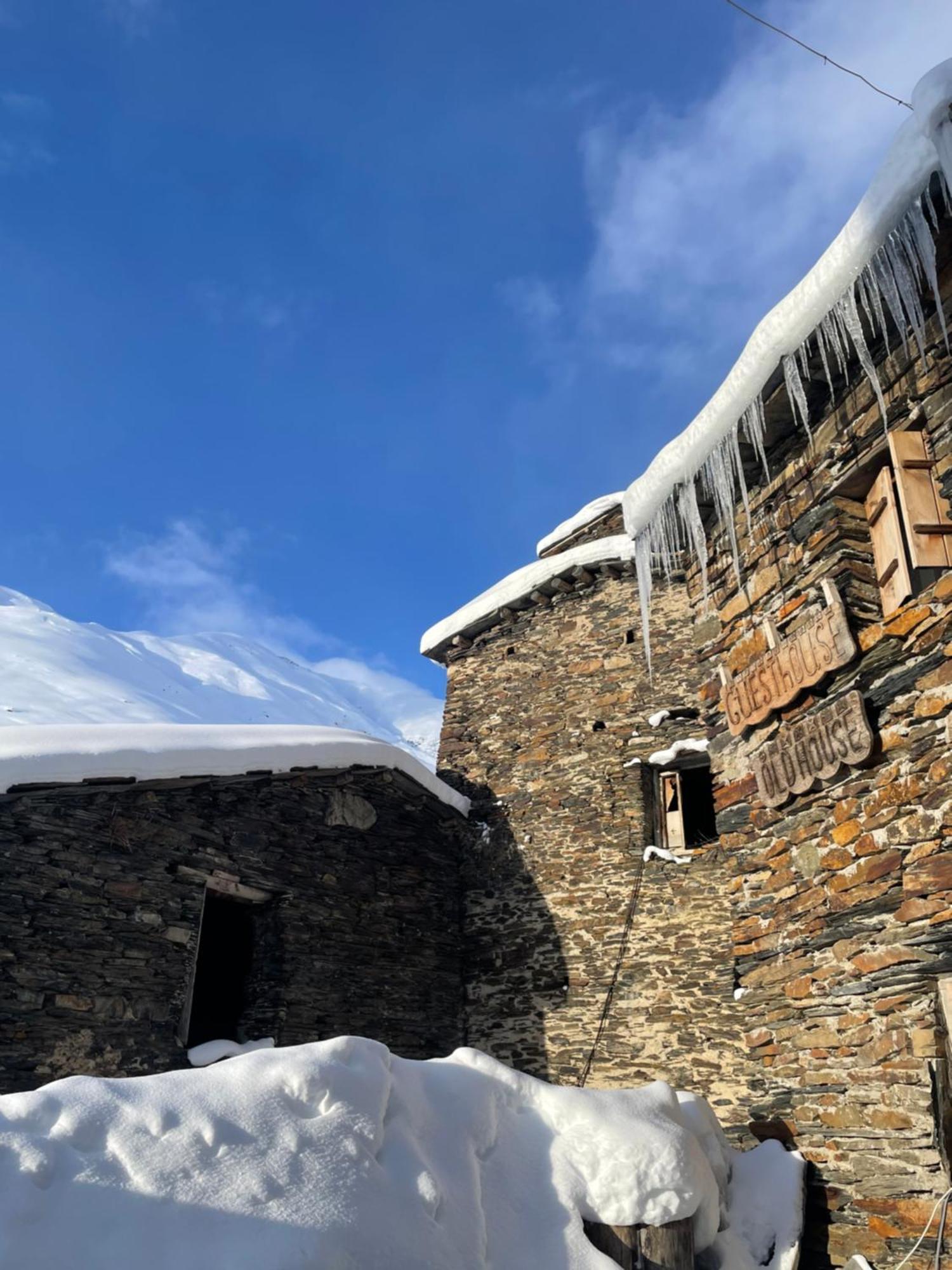 Old House Hotel Ushguli ภายนอก รูปภาพ